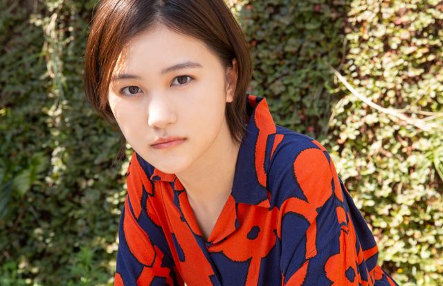 山口まゆ