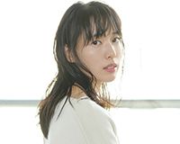 戸田恵梨香