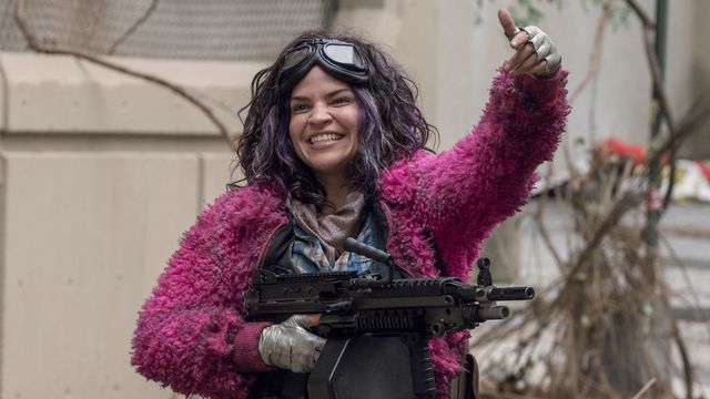 セール中…メリッサ・マクブライド直筆サイン入り超 特大写真…ウォーキング・デッド 公式「ウォーキング・デッド」 on X: 