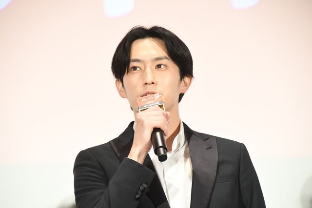 北村匠海、吉沢亮、山田裕貴らスーツでズラリ！『東リベ2』初日舞台挨拶（23枚目）