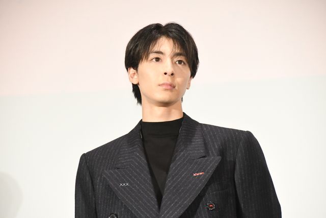 北村匠海、吉沢亮、山田裕貴らスーツでズラリ！『東リベ2』初日舞台挨拶（25枚目）