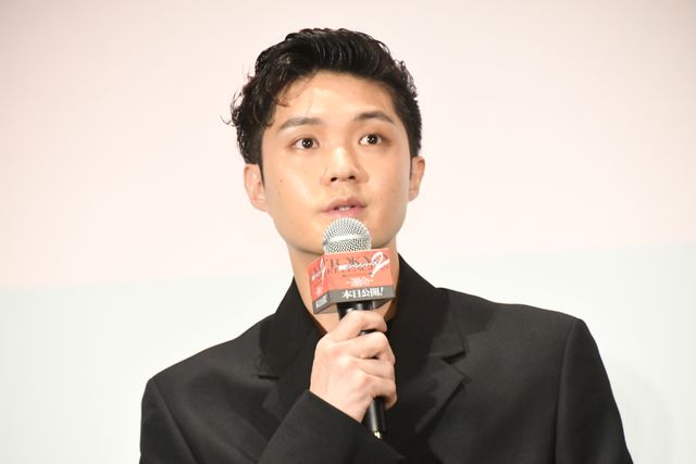 北村匠海、吉沢亮、山田裕貴らスーツでズラリ！『東リベ2』初日舞台挨拶（31枚目）