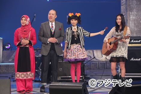 「ASIA VERSUS」フォトギャラリー（3枚目）