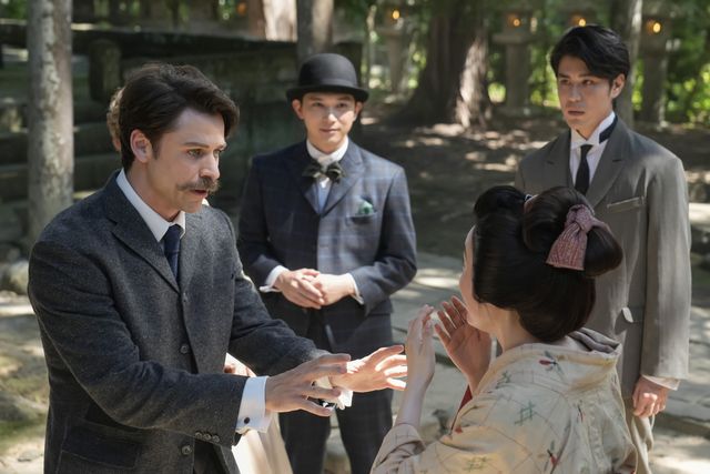 トキ（高石あかり）が怪談を…朝ドラ「ばけばけ」第64回の場面写真（5枚目）