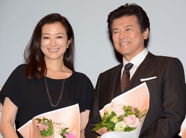 三浦友和、妻役・鈴木京香にデレデレ！貫地谷しほり＆中越典子＆渡辺大も登場！映画『救いたい』完成披露試写会フォトギャラリー：フォトギャラリー