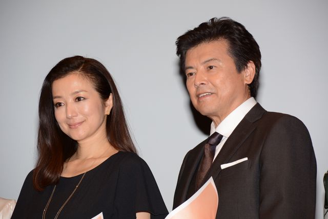 三浦友和、妻役・鈴木京香にデレデレ！貫地谷しほり＆中越典子＆渡辺大も登場！映画『救いたい』完成披露試写会フォトギャラリー（8枚目）
