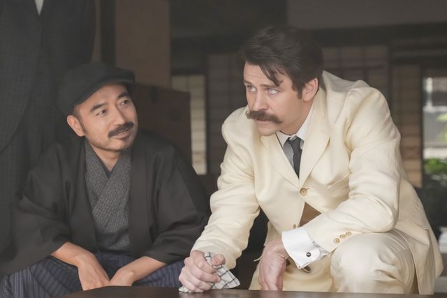 ヘブン（トミー・バストウ）はイライラして…朝ドラ「ばけばけ」第6週「ドコ、モ、ジゴク。」第30回：フォトギャラリー