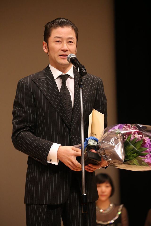 浅野忠信、男泣き…ブルーリボン賞フォトギャラリー（5枚目）
