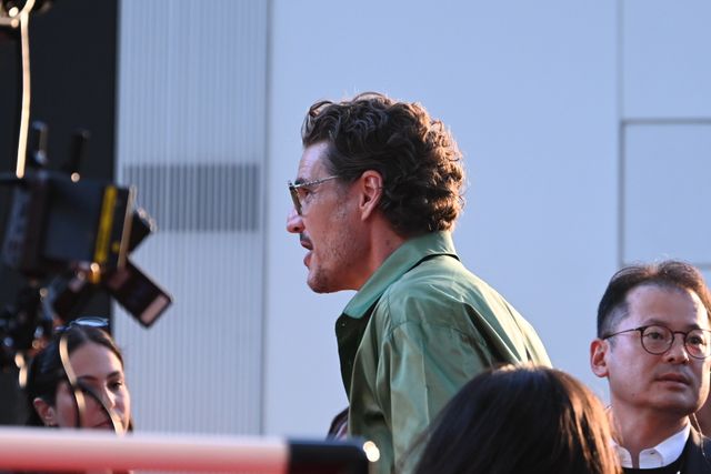 『スター・ウォーズ』ペドロ・パスカル＆ジョン・ファヴロー監督が来日！グローグーと一緒にプレミア登場（7枚目）