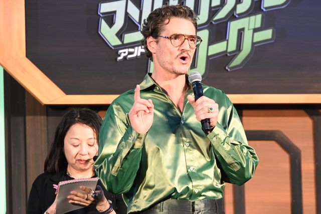 『スター・ウォーズ』ペドロ・パスカル＆ジョン・ファヴロー監督が来日！グローグーと一緒にプレミア登場（12枚目）