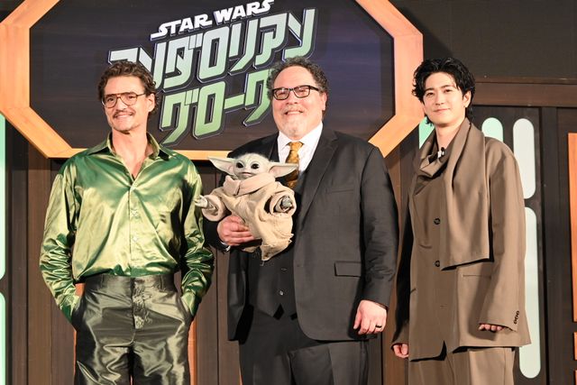 『スター・ウォーズ』ペドロ・パスカル＆ジョン・ファヴロー監督が来日！グローグーと一緒にプレミア登場（14枚目）
