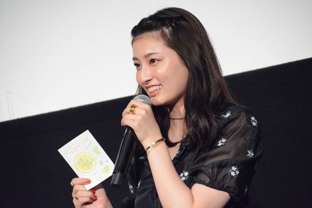 ラウール＆吉川愛が巨大レモン割り！『ハニーレモンソーダ』しゅわきゅん大ヒット御礼舞台あいさつ（6枚目）