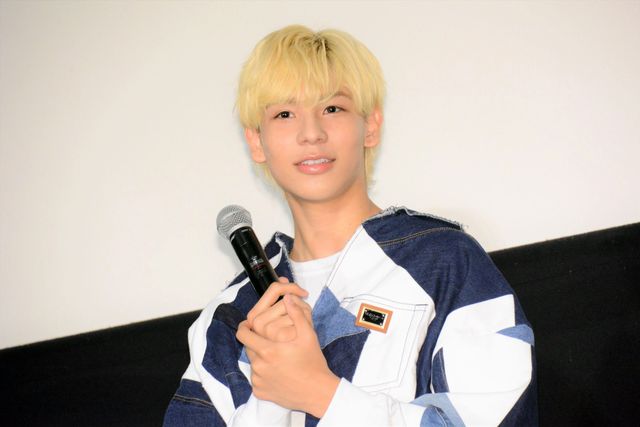 ラウール＆吉川愛が巨大レモン割り！『ハニーレモンソーダ』しゅわきゅん大ヒット御礼舞台あいさつ（9枚目）