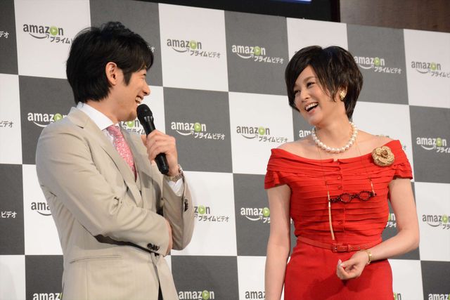 ディーン・フジオカ、清野菜名をバナナで餌付け？フォトギャラリー（14枚目）