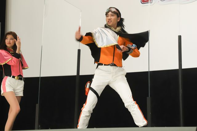 小宮璃央＆木原瑠生ら1年間を振り返る！『魔進戦隊キラメイジャー THE MOVIE ビー・バップ・ドリーム』公開記念舞台あいさつ（4枚目）