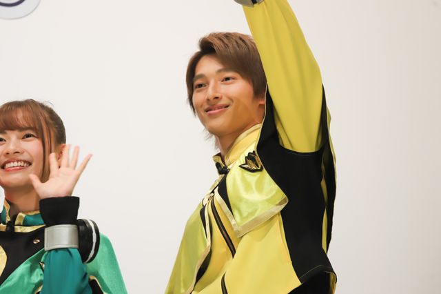 小宮璃央＆木原瑠生ら1年間を振り返る！『魔進戦隊キラメイジャー THE MOVIE ビー・バップ・ドリーム』公開記念舞台あいさつ（8枚目）