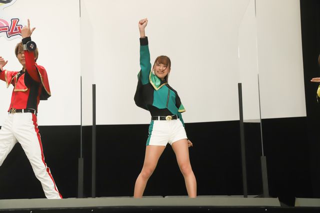 小宮璃央＆木原瑠生ら1年間を振り返る！『魔進戦隊キラメイジャー THE MOVIE ビー・バップ・ドリーム』公開記念舞台あいさつ（19枚目）