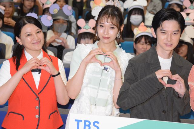松本若菜＆佐野勇斗、キュートなポーズ連発！TBS火曜ドラマ「君の好きは無敵」制作発表会見（2枚目）