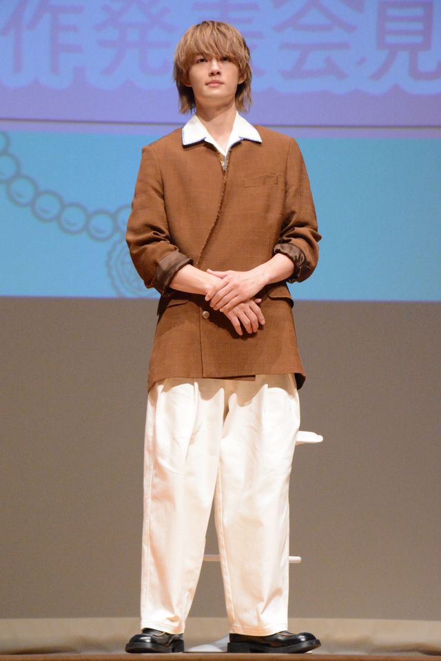 松本若菜＆佐野勇斗、キュートなポーズ連発！TBS火曜ドラマ「君の好きは無敵」制作発表会見（6枚目）
