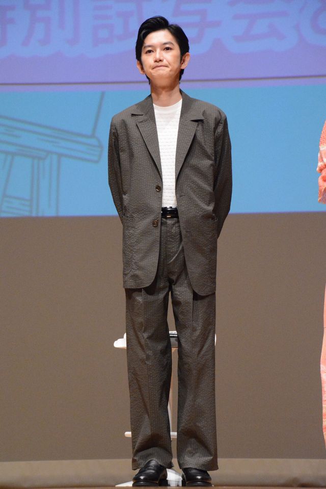 松本若菜＆佐野勇斗、キュートなポーズ連発！TBS火曜ドラマ「君の好きは無敵」制作発表会見（8枚目）