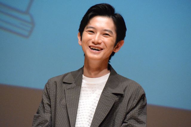 松本若菜＆佐野勇斗、キュートなポーズ連発！TBS火曜ドラマ「君の好きは無敵」制作発表会見（10枚目）