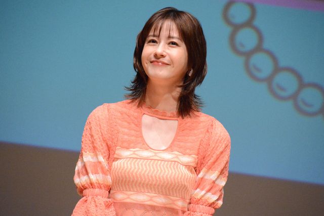 松本若菜＆佐野勇斗、キュートなポーズ連発！TBS火曜ドラマ「君の好きは無敵」制作発表会見（11枚目）