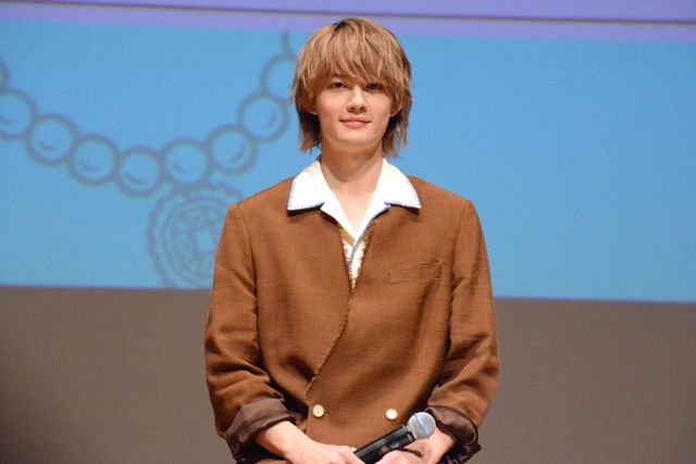 松本若菜＆佐野勇斗、キュートなポーズ連発！TBS火曜ドラマ「君の好きは無敵」制作発表会見（18枚目）