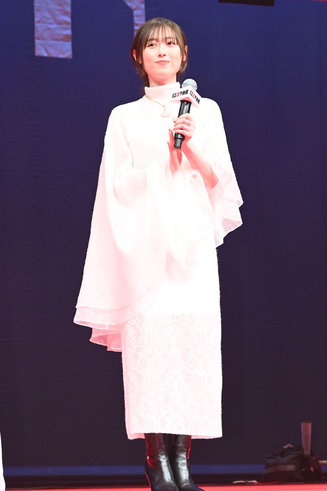 福原遥・泉里香・見上愛・倉科カナ、美麗衣装で集結『正直不動産』完成披露試写会（7枚目）