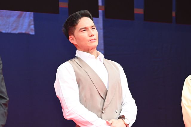 福原遥・泉里香・見上愛・倉科カナ、美麗衣装で集結『正直不動産』完成披露試写会（16枚目）