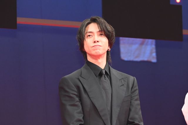 福原遥・泉里香・見上愛・倉科カナ、美麗衣装で集結『正直不動産』完成披露試写会（20枚目）