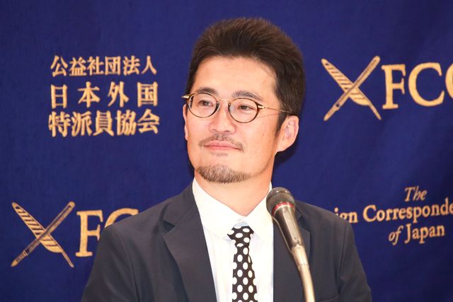 写真家・浅田政志＆中野量太監督の笑顔！映画『浅田家！』日本外国特派員協会会見（4枚目）