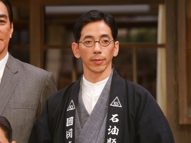 艶やかな和服姿の綾瀬はるかも爆笑…岡田准一ら『海賊とよばれた男』会見フォトギャラリー（8枚目）