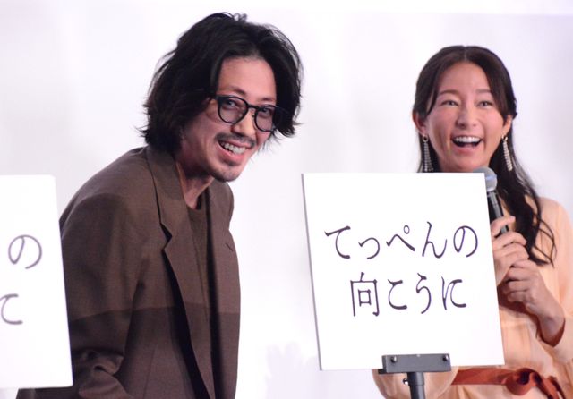 吉永小百合、天海祐希、のんら圧巻的美の競演！『てっぺんの向こうにあなたがいる』初日舞台挨拶＜全身あり＞（15枚目）