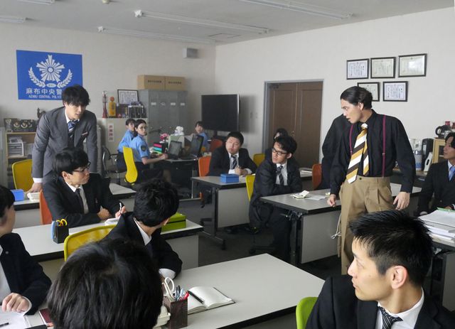 「俺たちはあぶなくない～クールにさぼる刑事たち」第2話場面カット（14枚目）