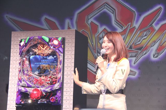 加藤夏希、久々のエヴァコスプレ！フォトギャラリー：フォトギャラリー