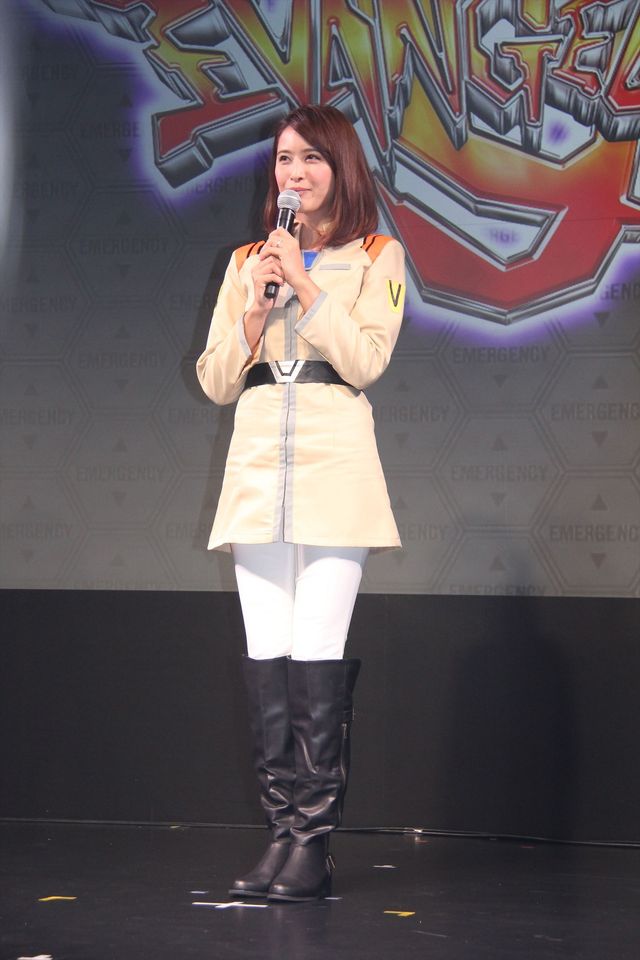 加藤夏希、久々のエヴァコスプレ！フォトギャラリー（2枚目）