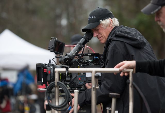 ビジュアルコンサルタントとして3作全てに携わったオスカー撮影監督ロジャー・ディーキンス
