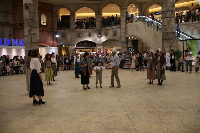 映画『レ・ミゼラブル』ブルーレイ＆DVD発売記念フラッシュモブ 写真ギャラリー：フォトギャラリー