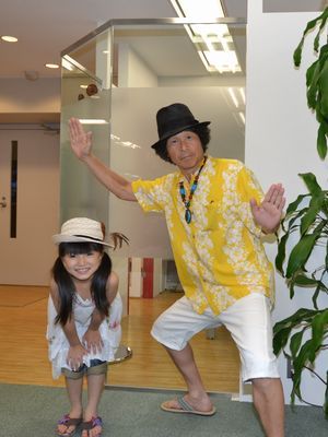 「チャチャマンボ島」まきたんとかんぺいたんインタビュー（10枚目）