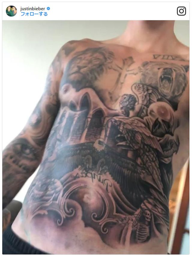 ジャスティン・ビーバーのタトゥー【ビフォーアフター】（4枚目）
