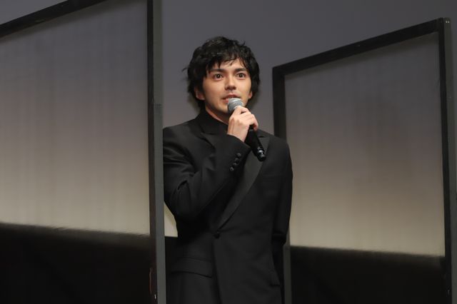 のん、林遣都、橋本愛らドレスアップで登場！『私をくいとめて』東京国際映画祭舞台挨拶（5枚目）