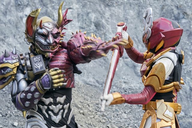 玲花様がキス寸前…「仮面ライダーサーベラ＆仮面ライダーデュランダル」場面写真（8枚目）