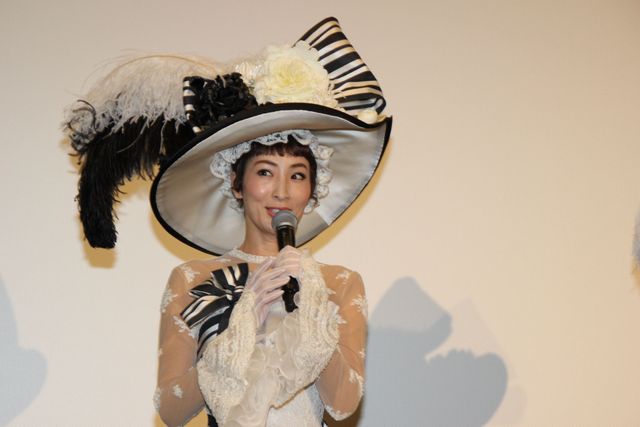 ミュージカル「マイ・フェア・レディ」出演者が華麗な衣装で登場！（3枚目）