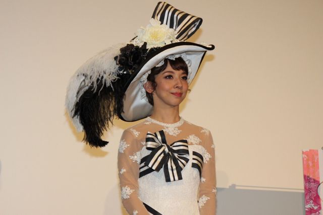 ミュージカル「マイ・フェア・レディ」出演者が華麗な衣装で登場！（4枚目）