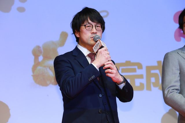 キスマイ北山、マイクの持ち方が可愛い…！『トラさん～僕が猫になったワケ～』完成披露舞台あいさつ（5枚目）