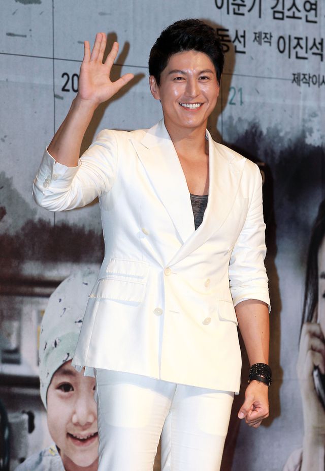 「Two Weeks」イ・ジュンギ、「もう結婚する時期になった」＜韓国JPICTURES＞（9枚目）