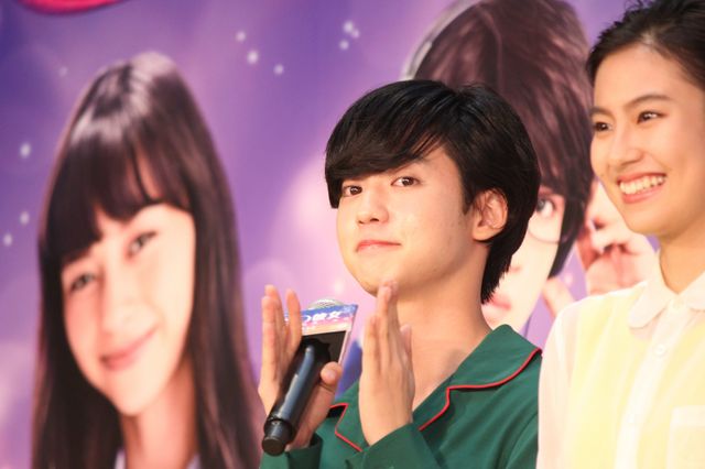 中条あやみ＆佐野勇斗ら仲よしキャストが登場！『3D彼女　リアルガール』ジャパンプレミア・カーペットイベント（7枚目）