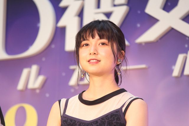 中条あやみ＆佐野勇斗ら仲よしキャストが登場！『3D彼女　リアルガール』ジャパンプレミア・カーペットイベント（8枚目）