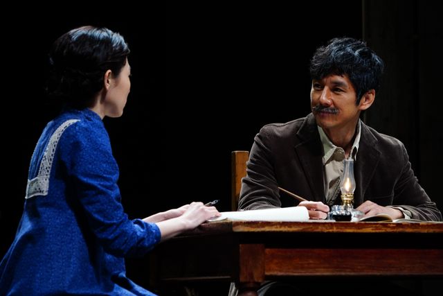 西島秀俊の付け髭姿！『ドライブ・マイ・カー』場面写真（6枚目）