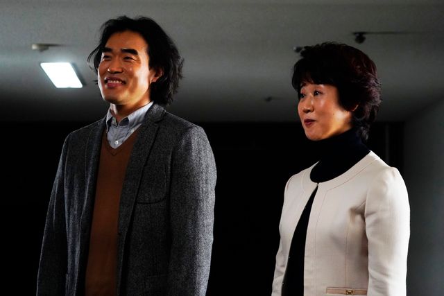 西島秀俊の付け髭姿！『ドライブ・マイ・カー』場面写真（9枚目）